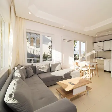 Refreshing Fla Apartment